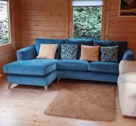 Log Cabin lounge